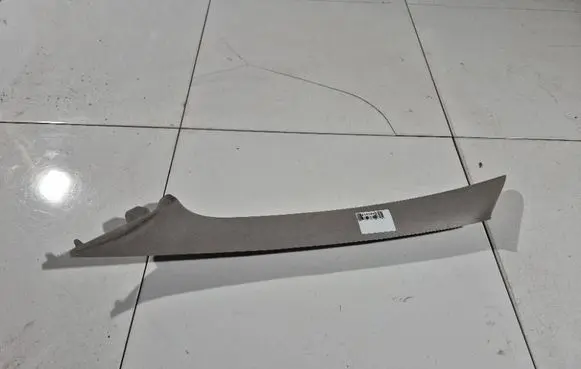 Toyota Yaris (D) pillar trim (bottom) 6221252011 62212-52011