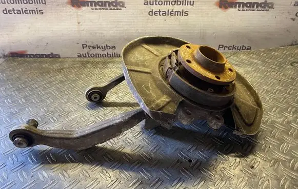 BMW 7 E65 E66 Rear wheel hub