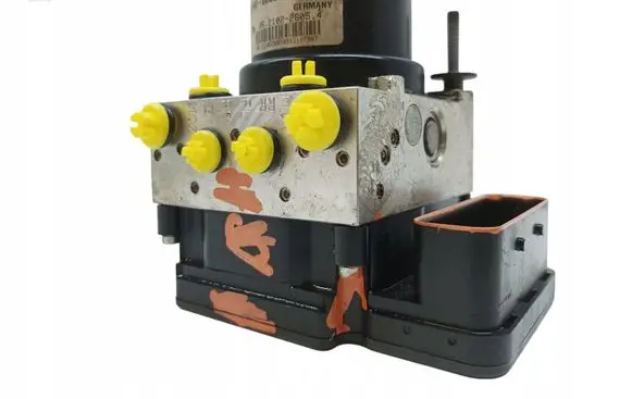 Toyota Yaris ABS Pump 445400D020