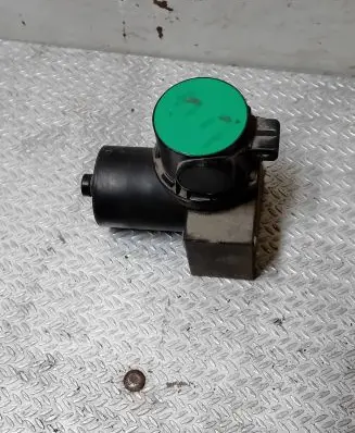 Volkswagen Golf II Vacuum pump 443862257A