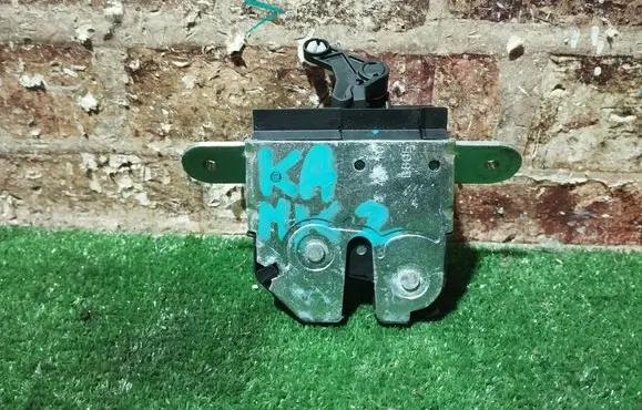 Ford Ka Tailgate lock latch 51809766
