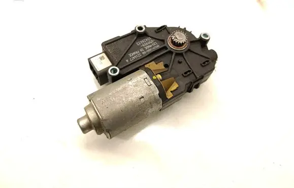 KIA Sorento Sunroof motor/actuator WR09A88AA