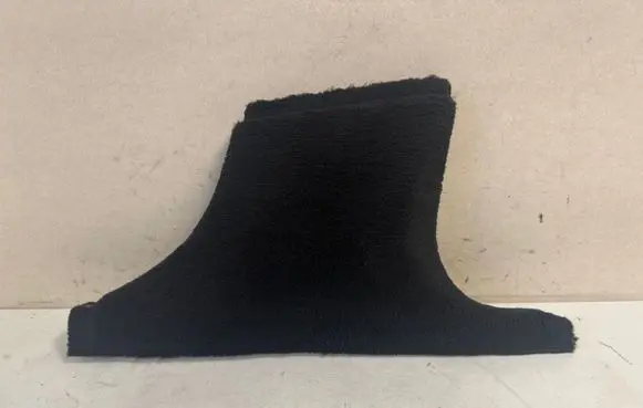 Mercedes-Benz S W221 (B) pillar trim (bottom) A2216901225 00433142 YAP4153705Q