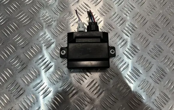 Mazda 3 Fuel pump relay PAF118561