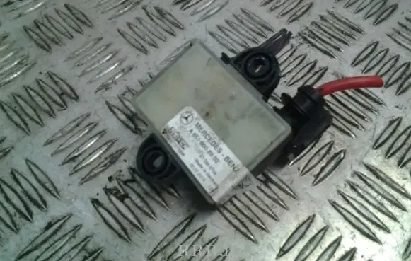 Mercedes-Benz Sprinter W906 Glow plug pre-heat relay A6519008902