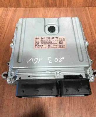 Mercedes-Benz R W251 Engine control unit/module ECU A6421508779 0281012581