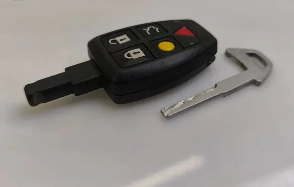 Ignition key/card