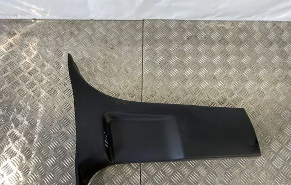 SsangYong Rexton (B) pillar trim (bottom)