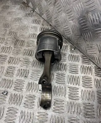 Fiat Ducato Piston with connecting rod