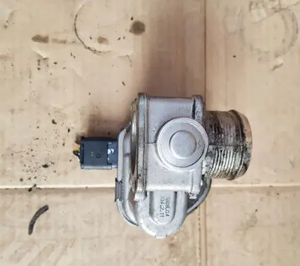 Volvo V50 Throttle valve 114KM