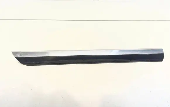 Volkswagen PASSAT B8 Rear door trim (molding) 3G0854950E