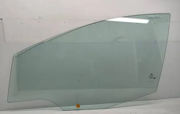 Ford Fiesta Front door window glass four-door 8A61A21411A DOT24M25AS2 43R00049