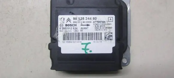 Citroen C4 Cactus Airbag control unit/module 9812824480