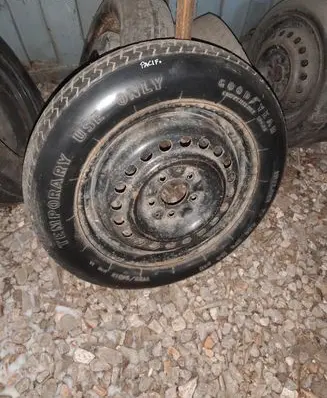 Chrysler Pacifica R18 spare wheel 
