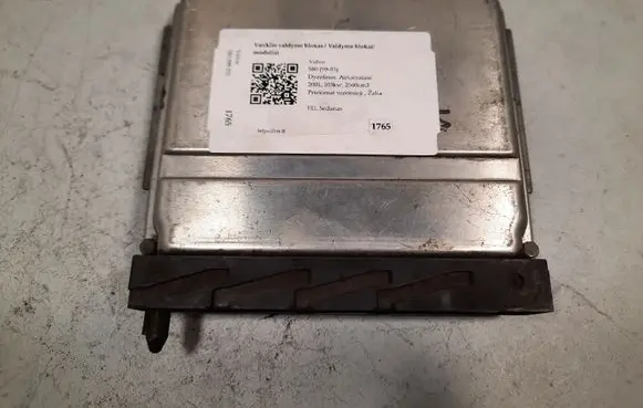 Volvo S80 Engine control unit/module 0281001776 09496667A