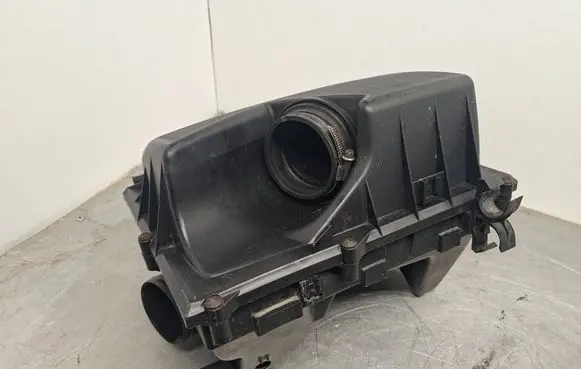 Opel Signum Air filter box 55350912 382131589