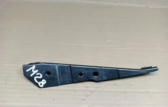 Audi A8 S8 D4 4H Fender mounting bracket 4N0821467A 01S0224