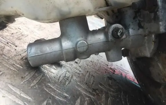 Mazda 6 Master brake cylinder 