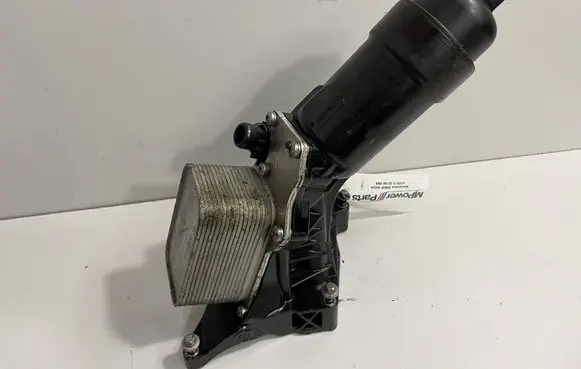 BMW 4 F36 Gran coupe Engine oil radiator 8585624