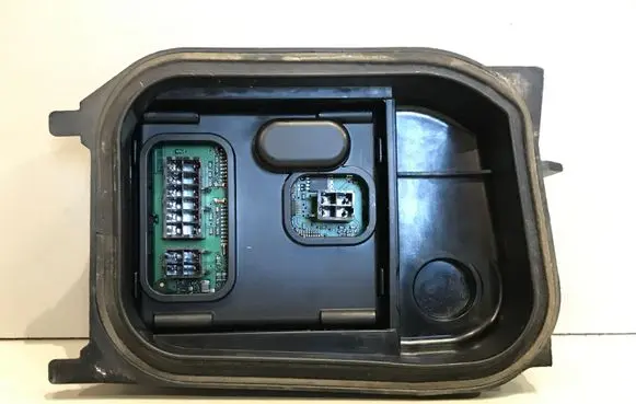 Volkswagen PASSAT B6 Headlight ballast module Xenon 89390030 3C0941607