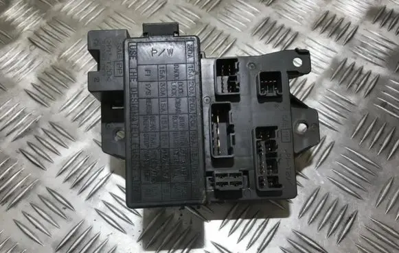 Suzuki Wagon R+ Fuse box set 3859075f0 38590-75f0