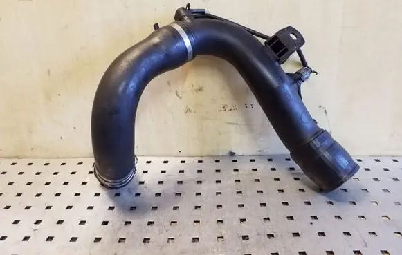 Toyota Avensis T250 Intercooler hose/pipe 173620R010