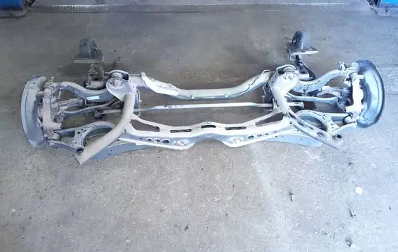 Volkswagen Jetta VI Rear subframe 5C0500025 1K0511305CS