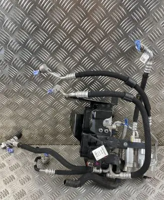 Audi Q7 4M Air conditioning (A/C) pipe/hose 4M0816702A 80A816741AL 80A816700
