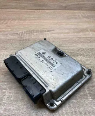 Skoda Fabia Mk2 (5J) Engine control unit/module ECU 038906019NS 0281013082
