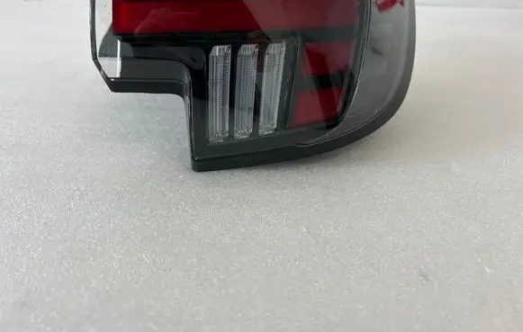 Opel Mokka B Rear/tail lights 9861639080 2SK01739302A 2SK017393