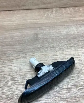 BMW 3 E46 Front fender indicator light 8382104 Black