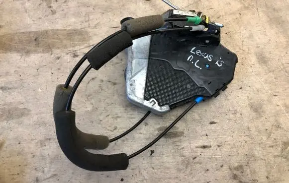 Lexus IS 220D-250-350 Front door lock