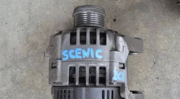 Renault Scenic I Generator/alternator SG10B019