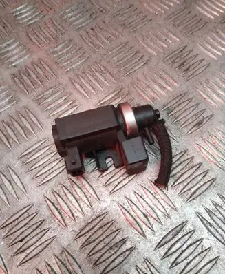 BMW 3 E46 Turbo solenoid valve 2247906