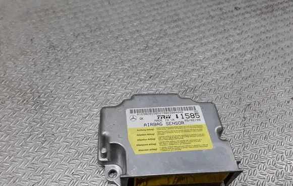 Mercedes-Benz B W245 Airbag control unit/module A1698201585