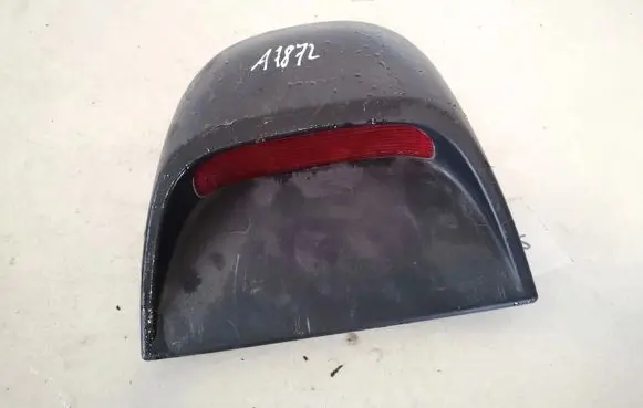 Subaru Legacy Third/center stoplight