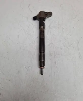 Mazda 6 Fuel injector SH0113h50