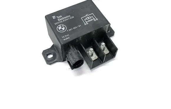 BMW X5M E70 Glow plug pre-heat relay 766150301 7661503