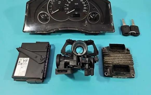 Opel Meriva A Engine control unit/module ECU 12214830 IMPRK1565027