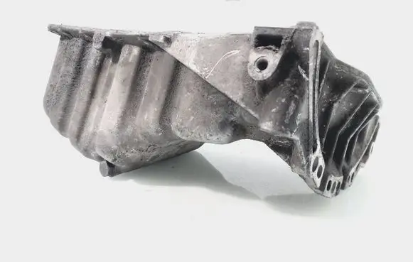 Volkswagen PASSAT B5 Oil sump 06B103603C