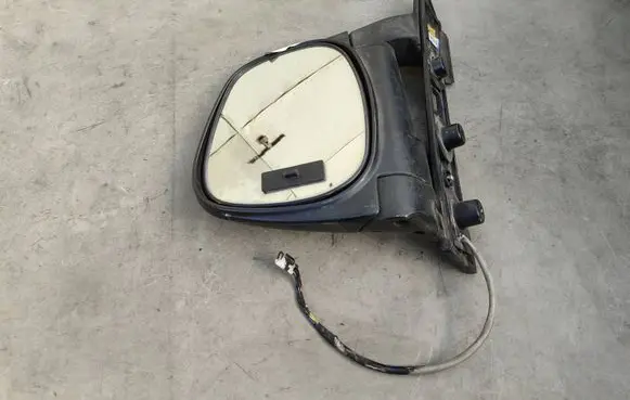 Hyundai H-1, Starex, Satellite Front door electric wing mirror E11015417