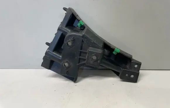 Volvo V60 Front bumper mounting bracket 31323833