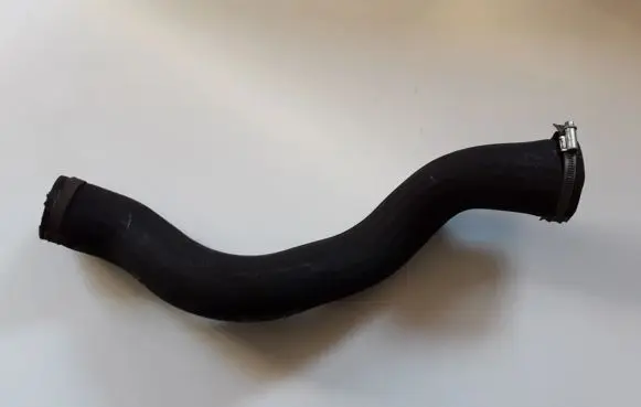 Volvo V40 Intercooler hose/pipe