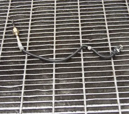 Mercedes-Benz GLC X253 C253 Oil temperature sensor A0009058904