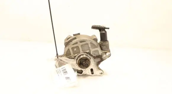 Volkswagen PASSAT B6 Vacuum pump