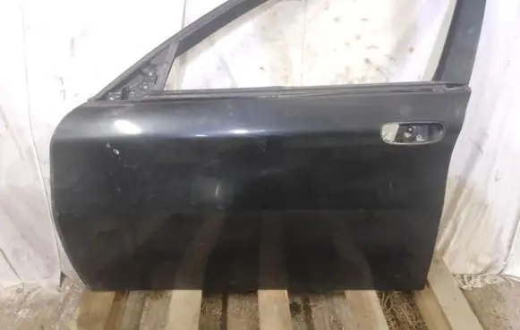 Alfa Romeo 166 Front door 632