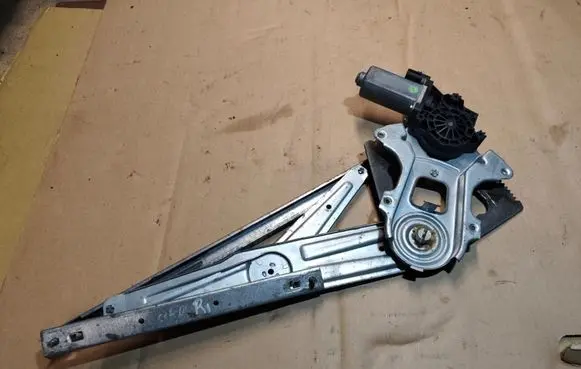 Chrysler Sebring (ST-22 - JR) Front door window regulator with motor 