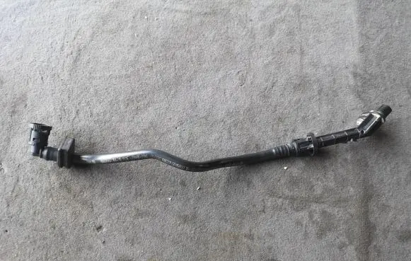 BMW 4 F32 F33 Vacuum line/pipe/hose 8600882 21842161