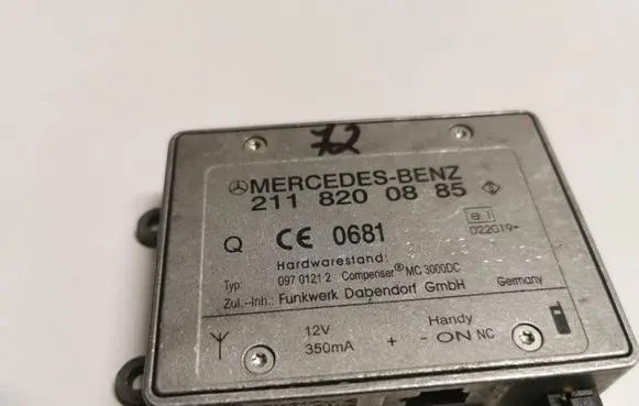 Mercedes-Benz E W211 Bluetooth antenna 2118200885