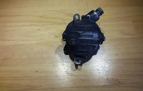 Volvo S60 Vacuum pump 08658230